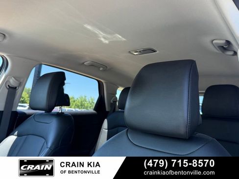 Certified 2025 Kia Sportage EX FWD image 16
