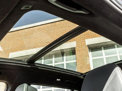 Used 2024 BMW X7 xDrive40i w/ M Sport Package image 10