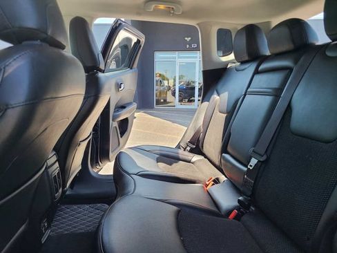 Used 2019 Jeep Compass Trailhawk AWD/4WD image 26