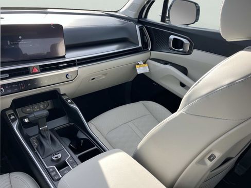 New 2026 Kia Sorento EX w/ EX Premium Package FWD image 16