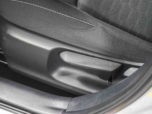 Certified 2019 Toyota Corolla SE w/ Carpet Mat Package image 23