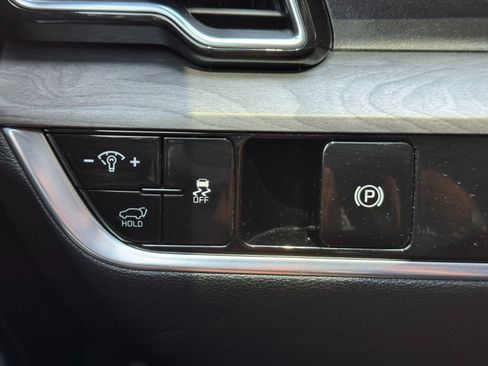 Used 2023 Kia Sportage X-Pro AWD/4WD image 18