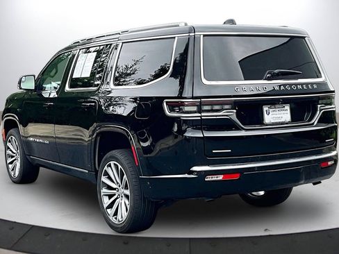 Used 2023 Jeep Grand Wagoneer Series II AWD/4WD image 6