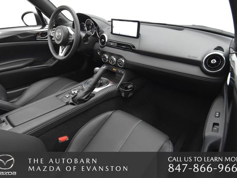Certified 2025 MAZDA MX-5 Miata RF Grand Touring RWD image 30