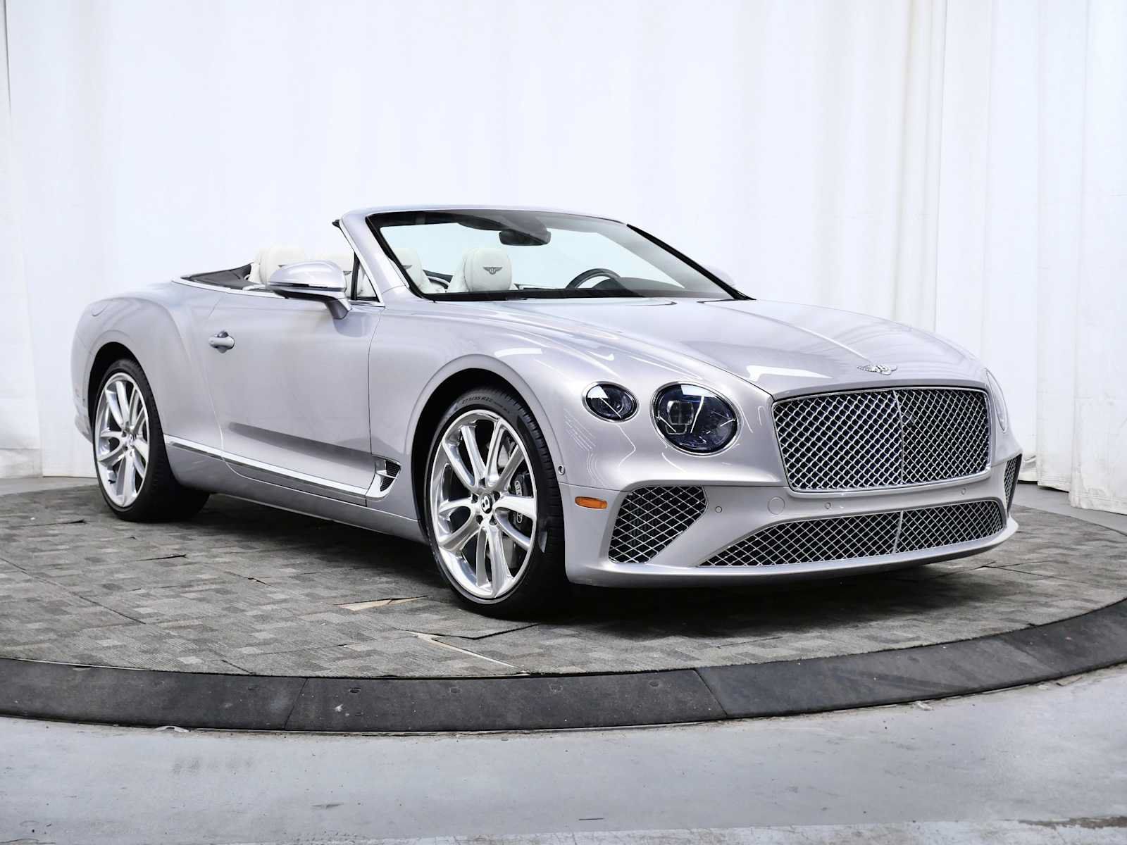Used 2022 Bentley Continental GT AWD/4WD image 10