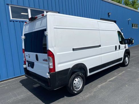 Used 2021 RAM ProMaster 2500 FWD image 4