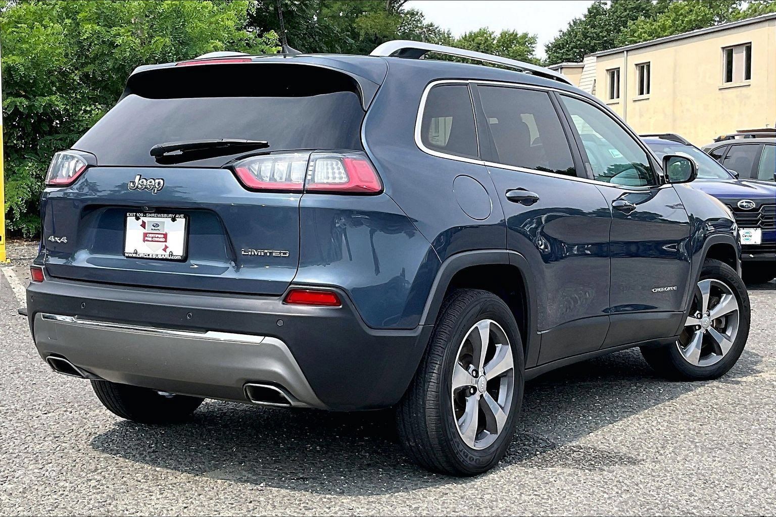Used 2019 Jeep Cherokee Limited AWD/4WD image 13