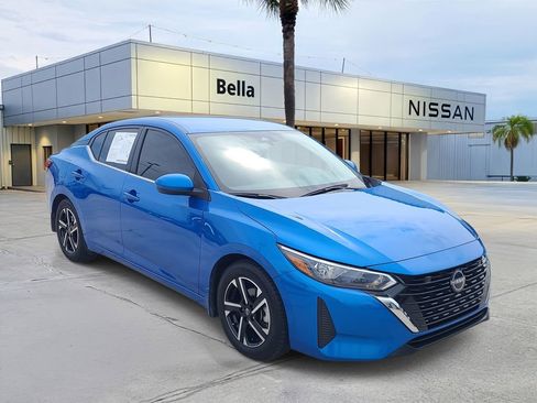 Certified 2024 Nissan Sentra SV image 3