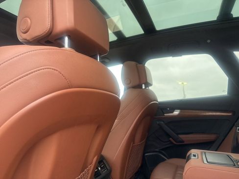 Used 2021 Audi Q5 2.0T Premium Plus w/ Premium Plus Package AWD/4WD image 34