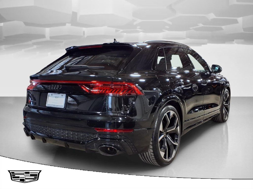 Used 2024 Audi RS Q8 AWD/4WD image 2