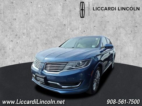 Used 2018 Lincoln MKX Reserve w/ Driver Assistance Package image 3