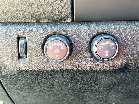 Used 2020 GMC Canyon Denali image 10