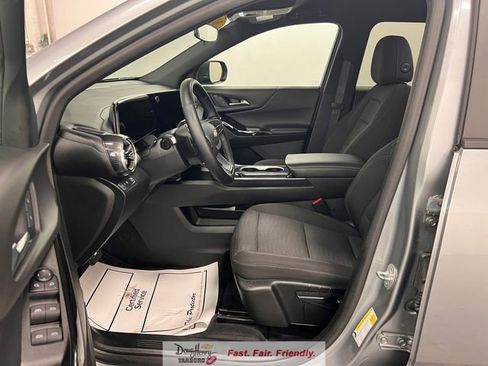 Used 2025 Chevrolet Equinox LT image 29