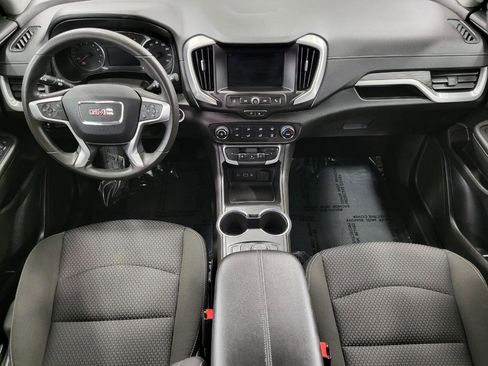 Used 2024 GMC Terrain SLE image 7