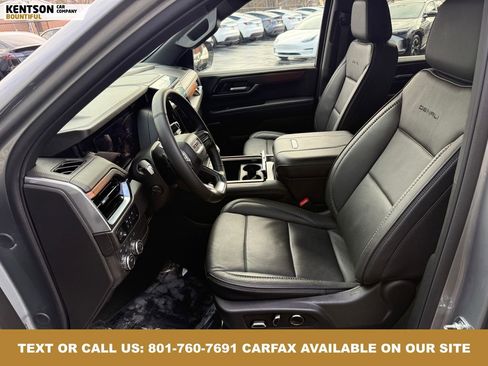 Used 2025 GMC Yukon XL Denali image 31