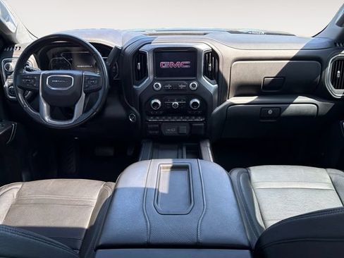 Used 2020 GMC Sierra 1500 Denali w/ Denali Ultimate Package AWD/4WD image 10