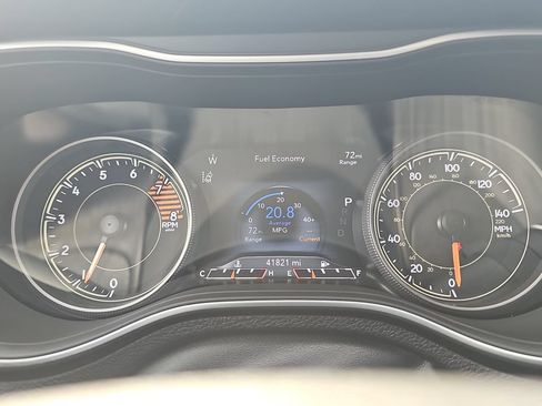 Used 2022 Jeep Cherokee Latitude Lux FWD image 19