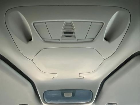 Used 2020 Ford Transit Connect XL image 21