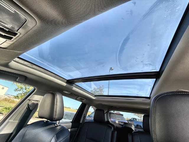 Used 2017 Toyota Highlander Limited Platinum AWD/4WD image 22