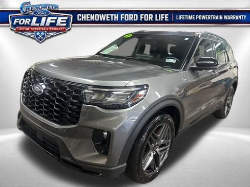 Used 2025 Ford Explorer ST-Line w/ ST-Line Street Pack AWD/4WD image 1