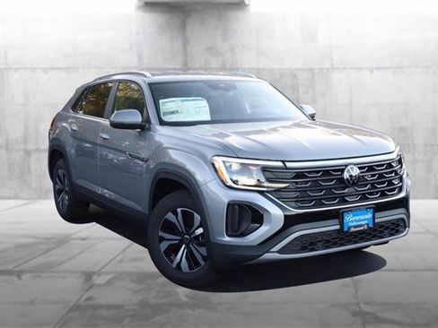 New 2026 Volkswagen Atlas Cross Sport SE image 2