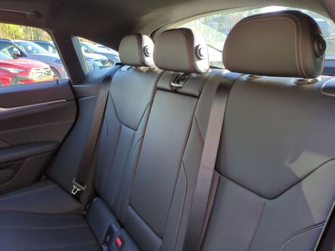 Used 2023 BMW i4 eDrive40 w/ M Sport Package image 31