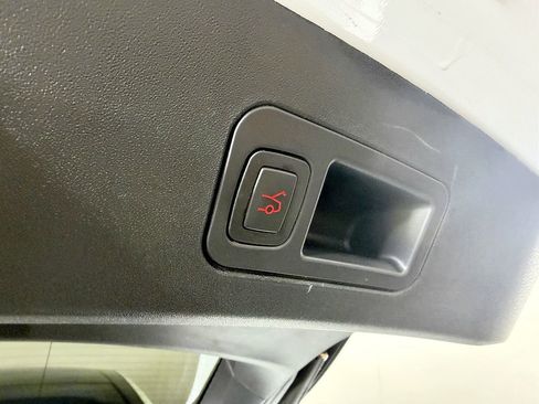 Used 2016 Tesla Model S 90D AWD/4WD image 15