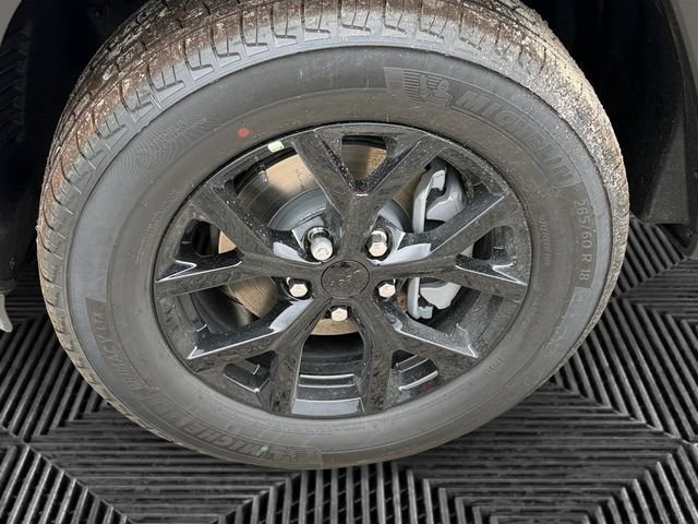New 2026 Jeep Grand Cherokee Altitude AWD/4WD image 9