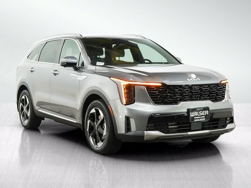 Used 2025 Kia Sorento SX Prestige AWD/4WD image 8
