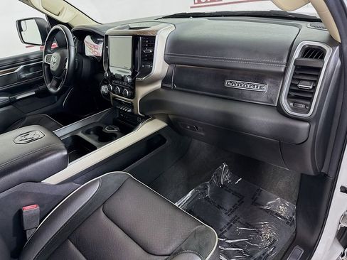 Used 2019 RAM 1500 Laramie AWD/4WD image 31