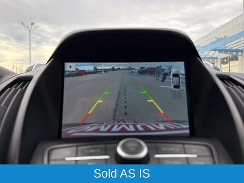Used 2017 Ford Escape SE w/ Equipment Group 201A FWD image 19
