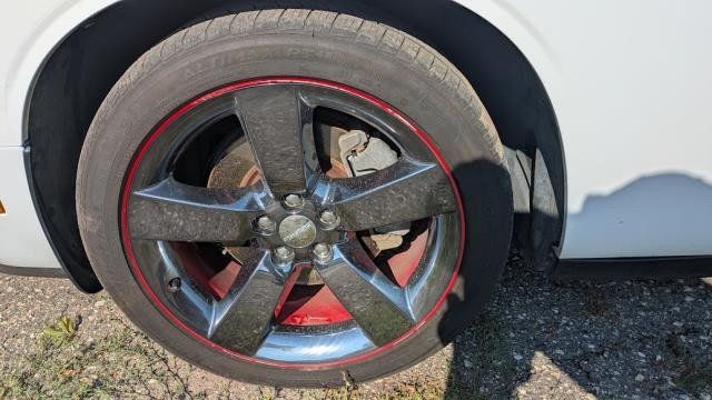 Used 2013 Dodge Challenger SXT RWD image 21