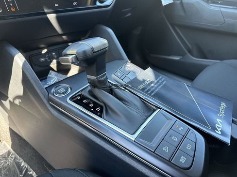 New 2026 Kia Sportage LX FWD image 20