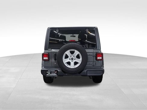 Used 2019 Jeep Wrangler Sport AWD/4WD image 7
