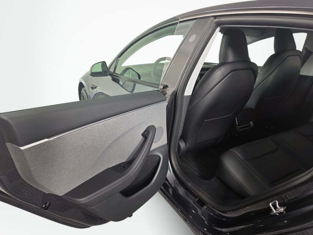 Used 2025 Tesla Model 3 Long Range RWD image 25