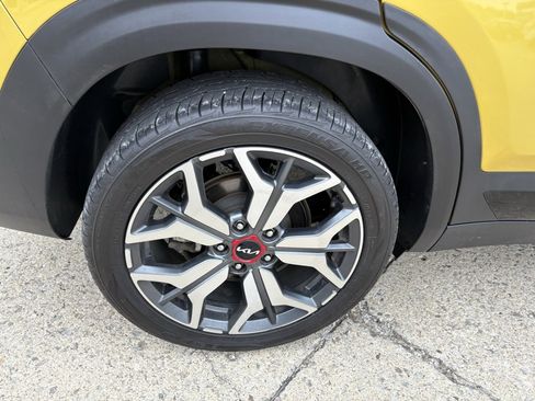 Used 2023 Kia Seltos SX w/ SX Sunroof Package image 14