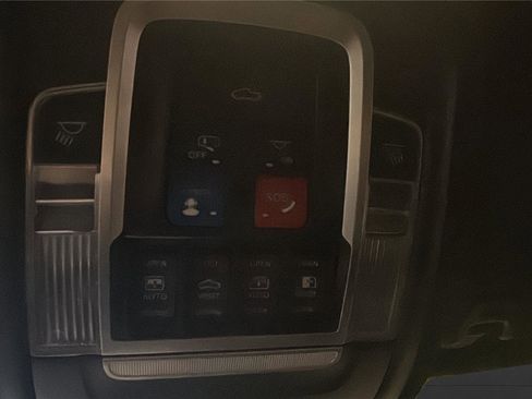 Used 2022 RAM 1500 Limited image 12