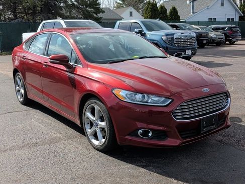 Used 2014 Ford Fusion SE w/ Equipment Group 201A FWD image 7