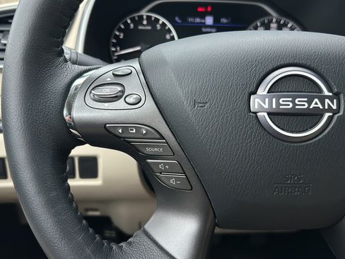 Used 2024 Nissan Murano SL FWD image 32