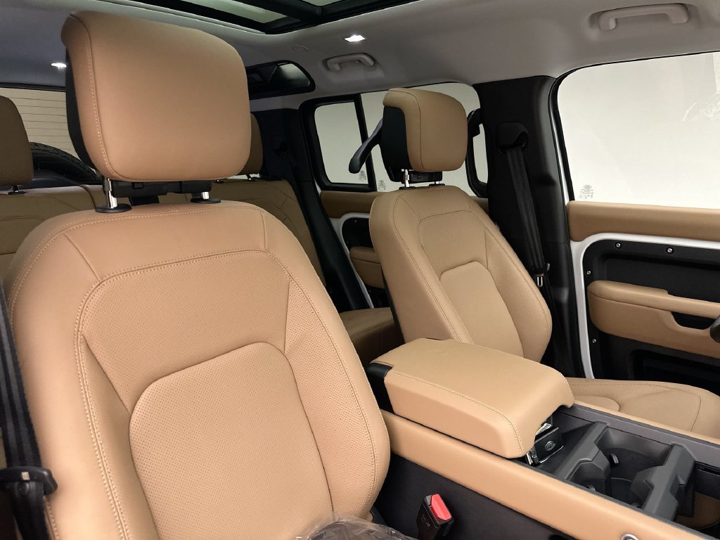 New 2026 Land Rover Defender 110 S AWD/4WD image 6