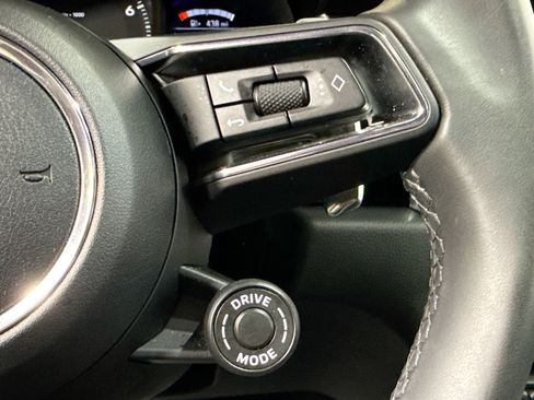 Certified 2026 Porsche Macan AWD/4WD image 37