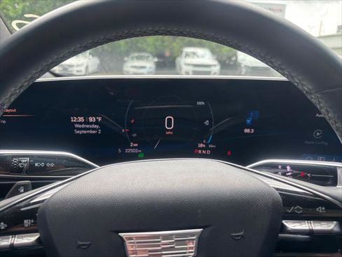 Used 2024 Cadillac Lyriq Tech RWD image 14