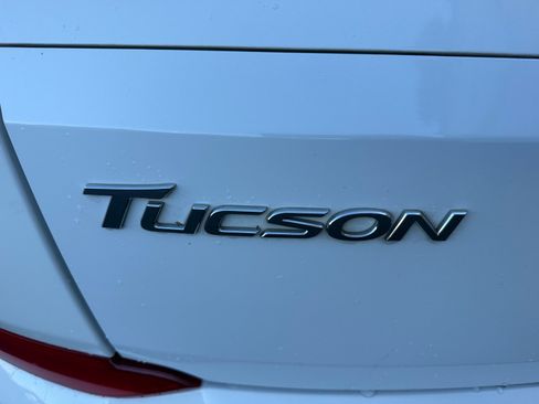 Used 2017 Hyundai Tucson Sport AWD/4WD image 24