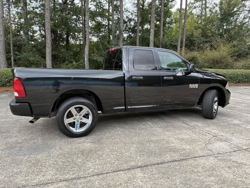 Used 2017 RAM 1500 Express RWD image 4