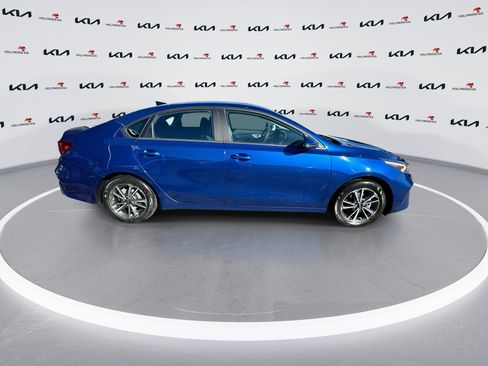 Used 2023 Kia Forte LXS w/ LXS Technology Package image 9