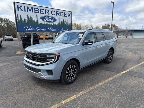 Used 2025 Ford Expedition Max Platinum AWD/4WD image 2