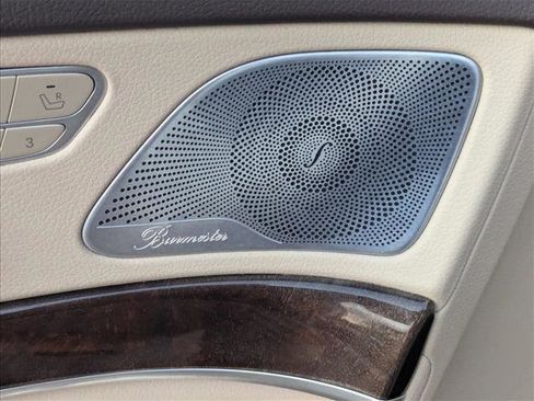 Used 2019 Mercedes-Benz S 560 Sedan image 15