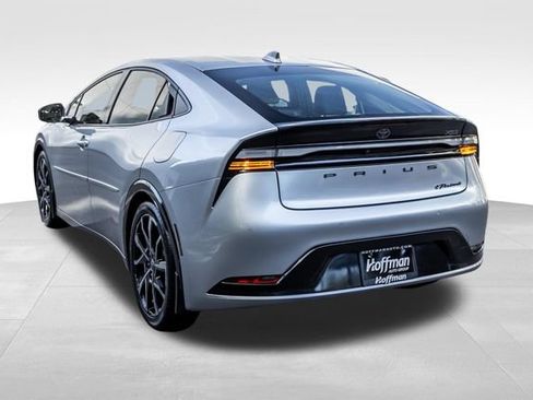 Used 2023 Toyota Prius Prime FWD image 9