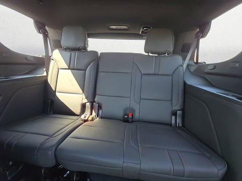 Used 2025 Chevrolet Tahoe RST w/ RST Performance Edition AWD/4WD image 22