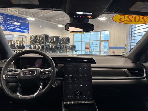 Used 2025 GMC Terrain Elevation image 9